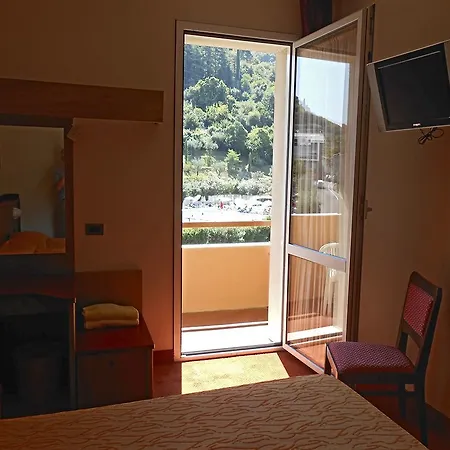 Hotell La Perla - Bike 3*